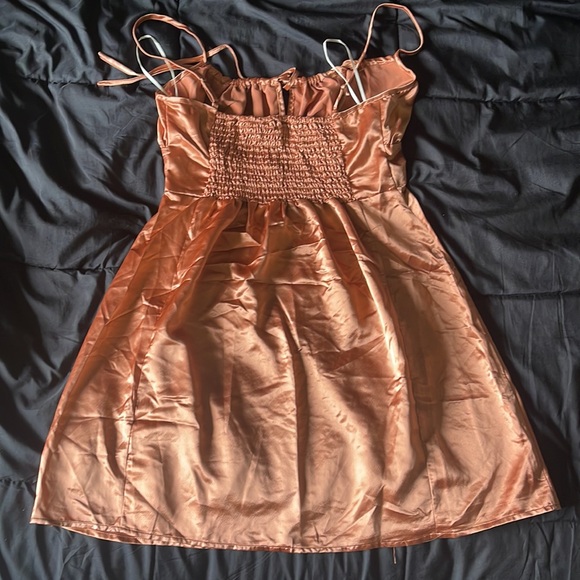 Sun Day Satin Mini Dress. size S - Picture 2 of 3